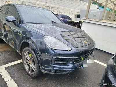 Photo 1 of 92: 2021 Porsche Simorche Cayenne E-Hybrid Coupe (5-Seater) — Korean insurance auction