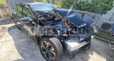 Photo 1 of 28: 2022 Kia EV6 — Korean insurance auction