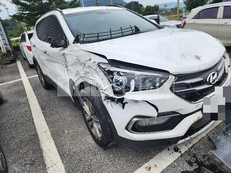 Photo 2 of 19: 2015 Hyundai Santa Fe DM 2.0, VIN KMHSW81UBGU597352 — Korean insurance auction