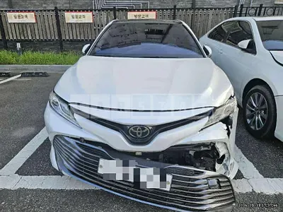 Photo 1 of 12: 2018 Toyota Camry — Korean insurance auction