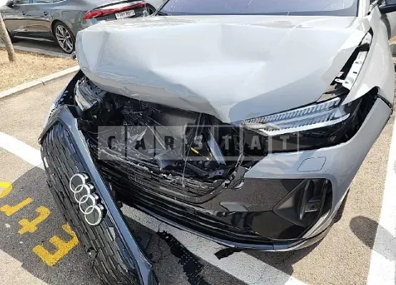 Photo 2 of 45: 2022 Audi Q4 Sportback e-tron 40, VIN WAUZZZFZ4NP043372 — Korean insurance auction