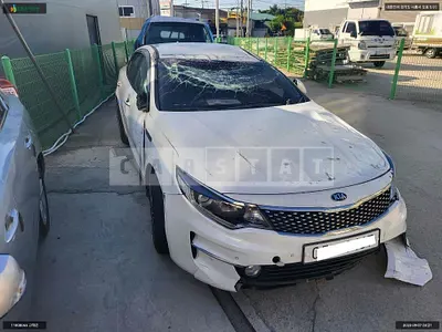 Photo 1 of 18: 2018 Kia K5, VIN KNAGT411BJA231809 — Korean insurance auction