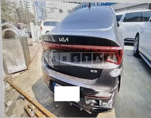 Photo 2 of 10: 2023 Kia K5 — Korean insurance auction