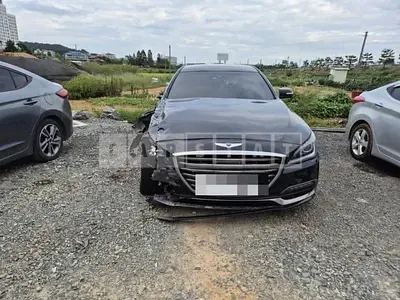 Photo 1 of 13: 2017 Genesis G80 3.3 — Korean insurance auction