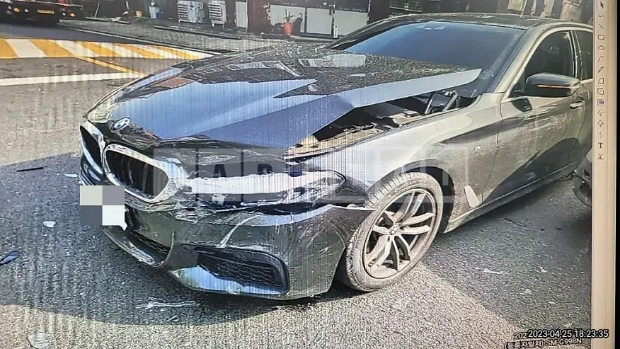 Photo 2 of 46: 2017 BMW 520d — Korean insurance auction