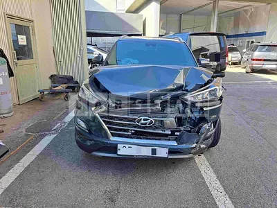 Photo 1 of 4: 2019 Hyundai Tucson TL — Korean insurance auction