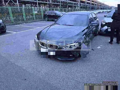 Photo 1 of 11: 2016 BMW 320d xDrive, VIN WBA8C9103GK652829 — Korean insurance auction