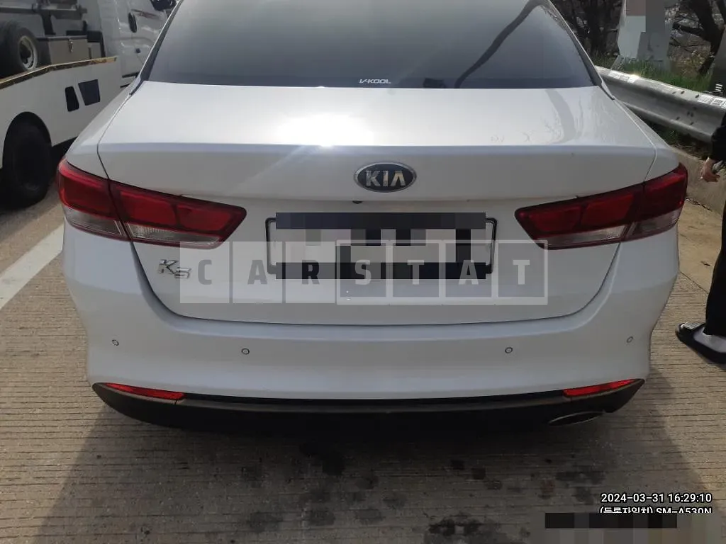 Photo 2 of 6: 2017 Kia New K5 2.0 (Rental Car), VIN KNAGT416BJA218268 — Korean insurance auction