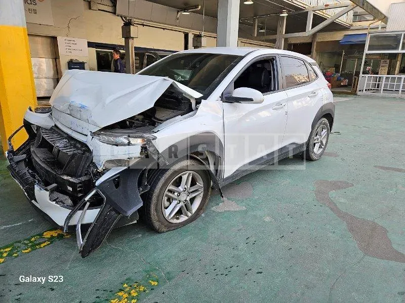 Photo 2 of 48: 2018 Hyundai Kona, VIN KMHK4815GJU118092 — Korean insurance auction