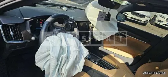 Photo 2 of 17: 2025 Volvo S90B5 — Korean insurance auction