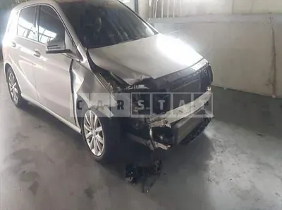 Photo 1 of 17: 2015 Mercedes-Benz B200 CDI — Korean insurance auction