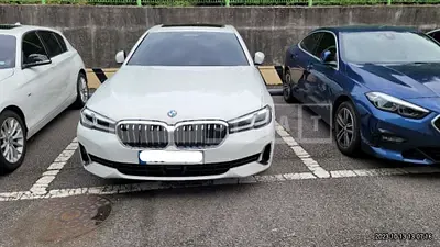 2023 BMW 520i