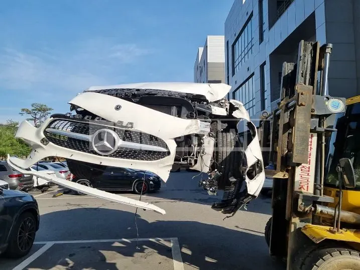 Photo 2 of 11: 2022 Mercedes-Benz A250 4Matic — Korean insurance auction