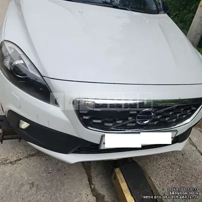 Photo 1 of 10: 2016 Volvo V40 CC — Korean insurance auction