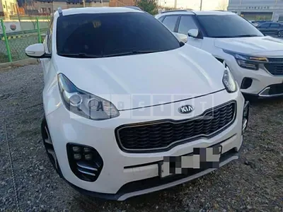 Photo 1 of 23: 2017 Kia Sportage — Korean insurance auction