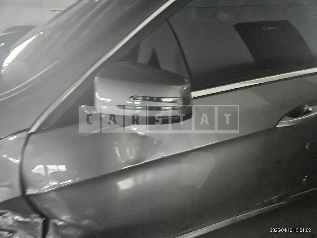 Photo 2 of 26: 2015 Mercedes-Benz E300 — Korean insurance auction