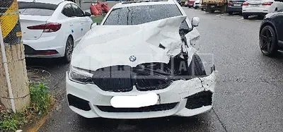 Photo 1 of 22: 2018 BMW 530i xDrive, VIN WBAJD9106JG971862 — Korean insurance auction