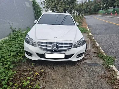 Photo 1 of 25: 2016 Mercedes-Benz E220 BlueTec — Korean insurance auction