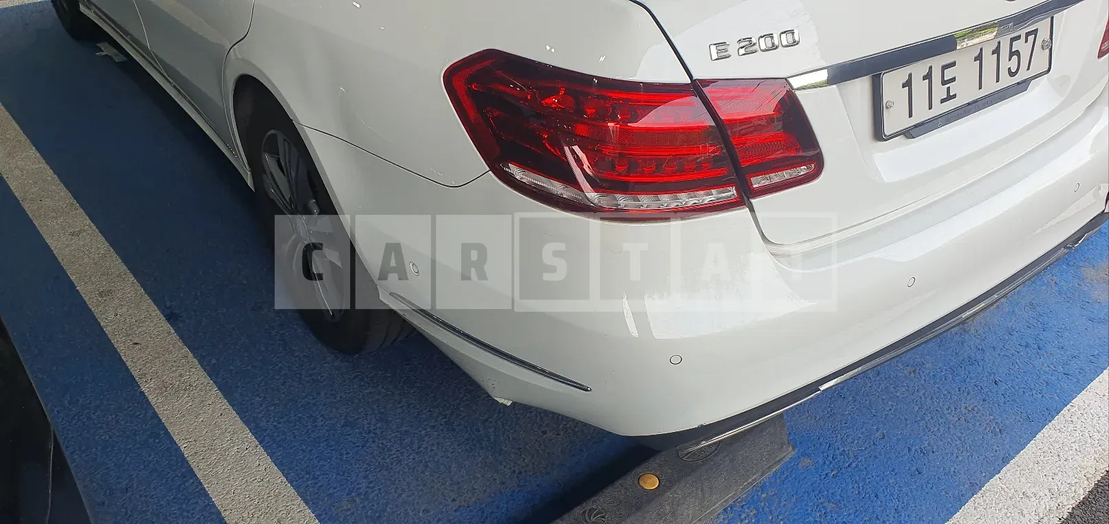 Photo 2 of 3: 2016 Mercedes-Benz E 200, VIN WDDHF3EBXGB225737 — Korean insurance auction