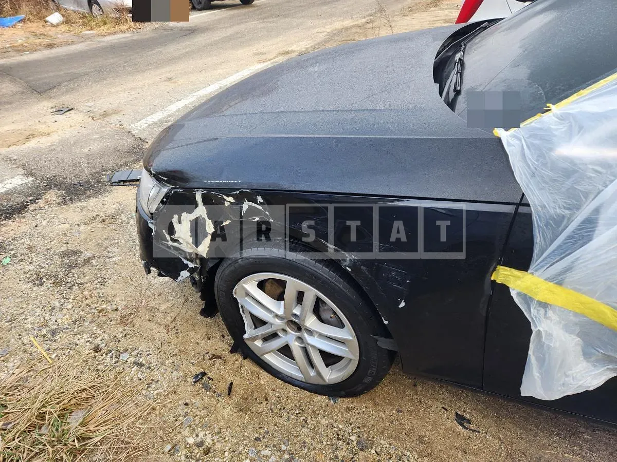 Photo 2 of 5: 2016 Audi A4 45 TFSI, VIN WAUZZZF45GA072230 — Korean insurance auction