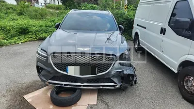 Photo 1 of 22: 2022 Genesis GV70 — Korean insurance auction