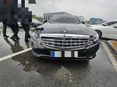 Photo 1 of 16: 2019 Mercedes-Benz E300 — Korean insurance auction