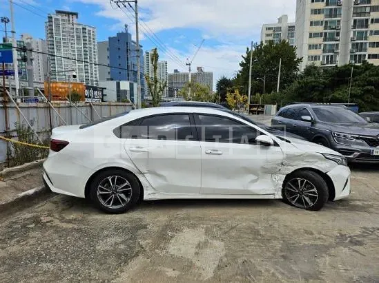 Photo 2 of 30: 2022 Kia K3 — Korean insurance auction