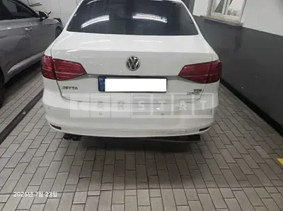 Photo 1 of 31: 2015 Volkswagen Jetta 2.0 TDI BMT Premium — Korean insurance auction