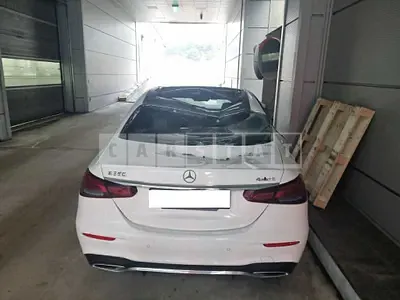 Photo 1 of 30: 2021 Mercedes-Benz E350 4Matic — Korean insurance auction
