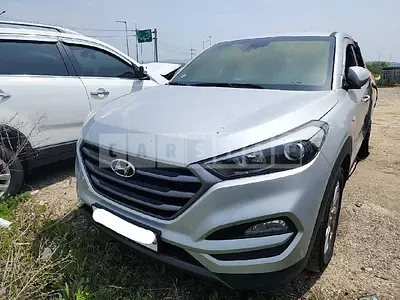Photo 1 of 8: 2016 Hyundai Tucson, VIN KMHJ2815GGU016148 — Korean insurance auction