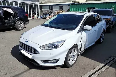 Photo 1 of 10: 2016 Ford Focus 1.5, VIN WF04XXGCCGFU29323 — Korean insurance auction