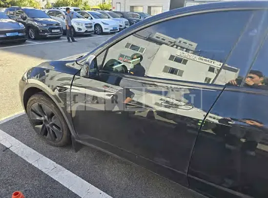 Photo 2 of 27: 2024 Tesla Model Y LongRange, VIN LRWYGCEKXRC700322 — Korean insurance auction