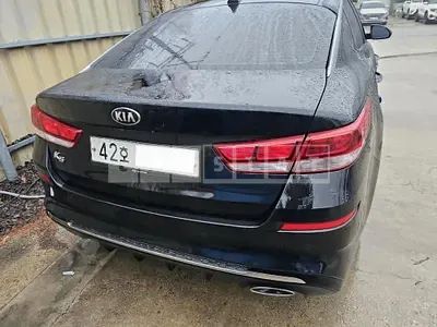 Photo 1 of 18: 2019 Kia K5, VIN KNAGS416BLA366382 — Korean insurance auction
