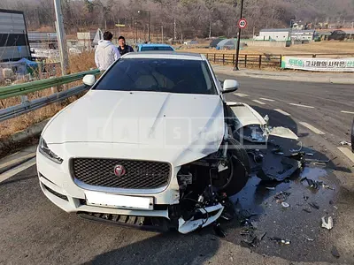 Photo 1 of 6: 2019 Jaguar XE 2.0d, VIN SAJAB4BN6KCP45031 — Korean insurance auction