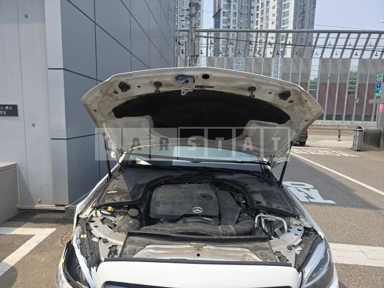 Photo 2 of 28: 2020 Mercedes-Benz C200, VIN W1KWF8AB0LR573283 — Korean insurance auction