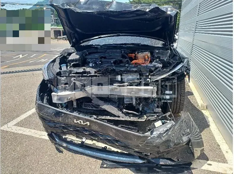 Photo 2 of 36: 2023 Kia K8 Hybrid — Korean insurance auction