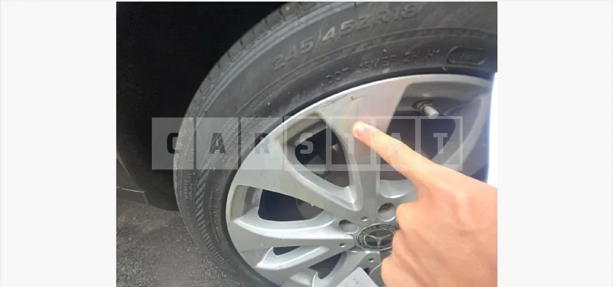 Photo 2 of 4: 2019 Mercedes-Benz (parts) E220 d Wheels — Korean insurance auction