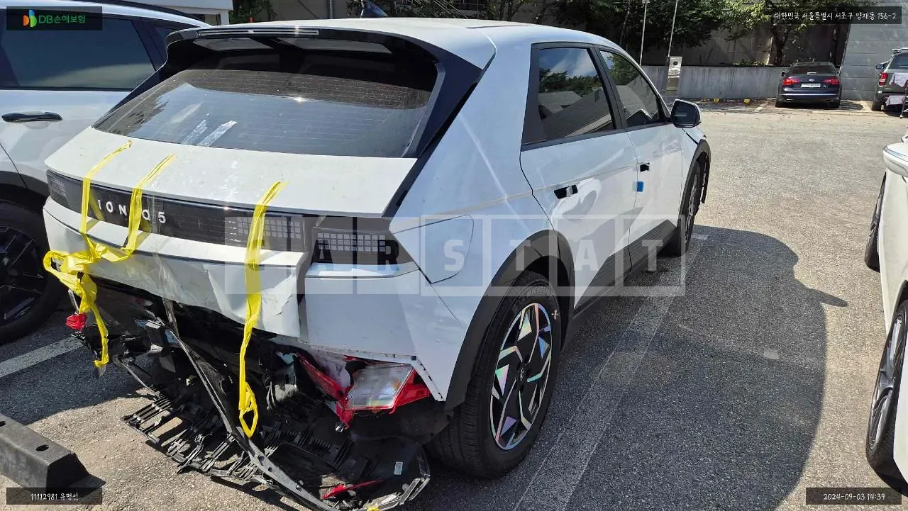 Photo 2 of 10: 2021 Hyundai IONIQ 5, VIN KMHKL81AFNU042233 — Korean insurance auction
