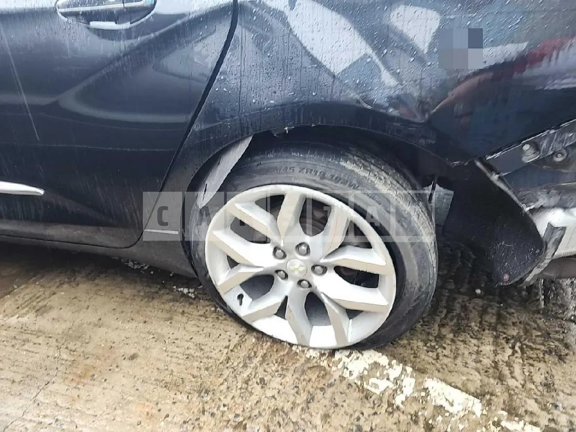 Photo 2 of 26: 2017 Chevrolet Impala, VIN 1G1155SA9HU191519 — Korean insurance auction