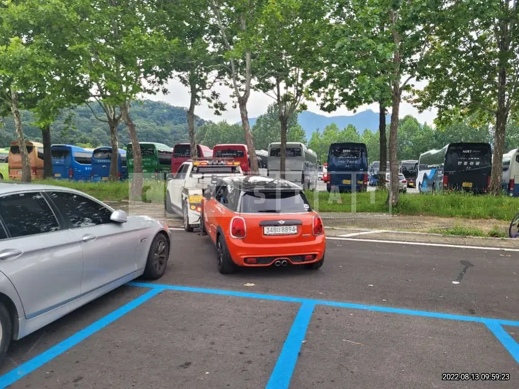 Photo 2 of 23: 2019 MINI Cooper S, VIN WMWXP7108K2L24769 — Korean insurance auction