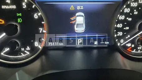 Photo 2 of 13: 2017 Nissan Maxima, VIN 1N4AA6AP9HC417939 — Korean insurance auction
