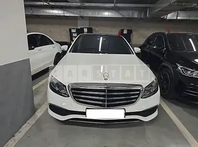 Photo 1 of 19: 2019 Mercedes-Benz E 300 — Korean insurance auction
