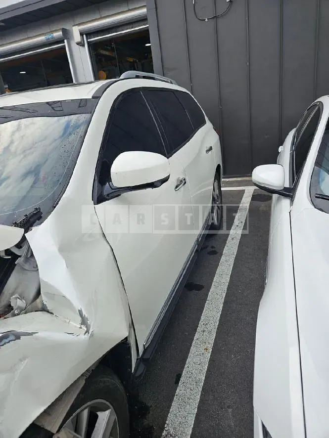 Photo 2 of 15: 2016 Nissan Pathfinder 3.5 Platinum, VIN 5N1AR2MMXGC610737 — Korean insurance auction