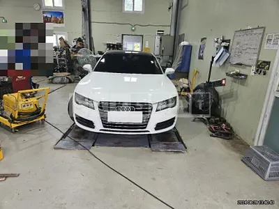 Photo 1 of 8: 2014 Audi A7 3.0 TDI quattro — Korean insurance auction