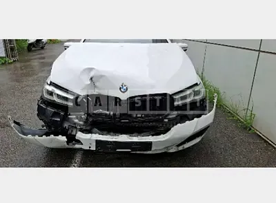 Photo 1 of 50: 2021 BMW 530i — Korean insurance auction