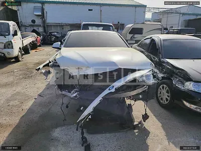 Photo 1 of 13: 2018 BMW 320d, VIN WBA8C5104JA075184 — Korean insurance auction
