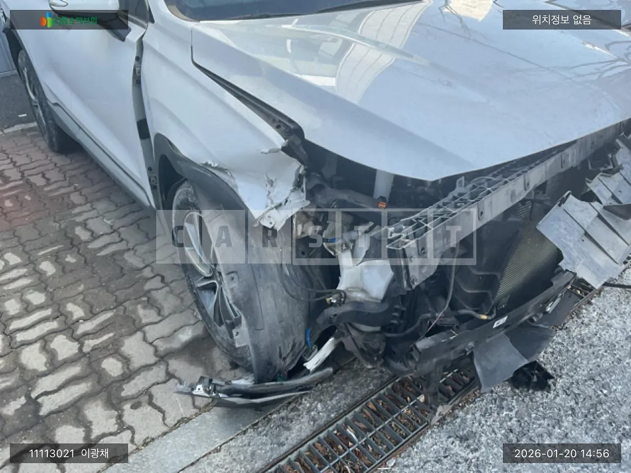 Photo 2 of 96: 2019 Hyundai Santa Fe, VIN KMHS281BBLU226757 — Korean insurance auction