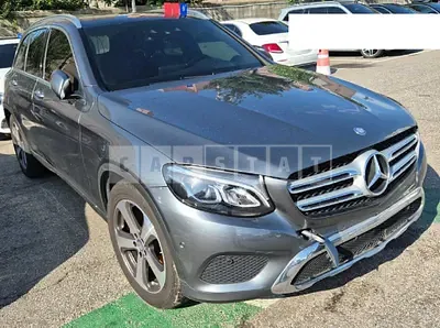 Photo 1 of 19: 2017 Mercedes-Benz GLC220d 4Matic — Korean insurance auction