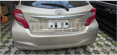 Photo 1 of 7: 2015 Toyota Vitz — Korean insurance auction