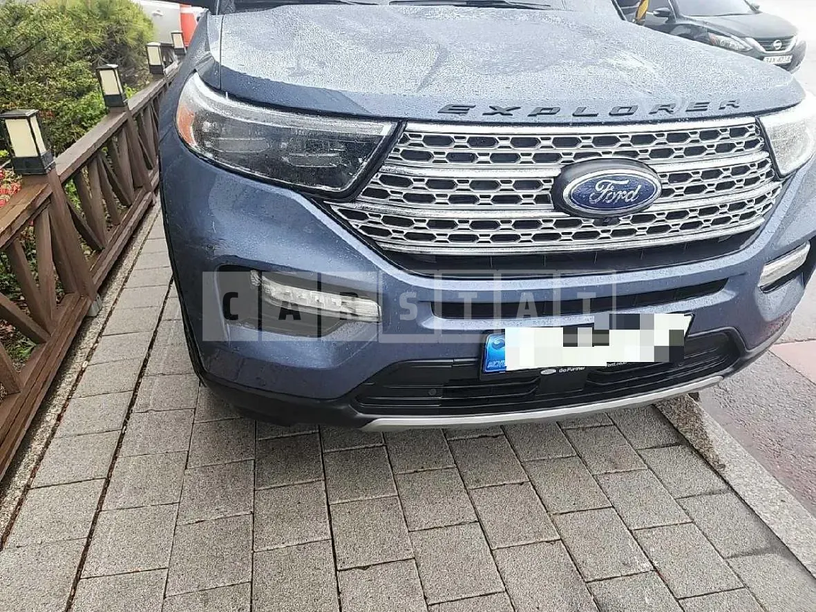 Photo 3 of 3: 2021 Ford (parts) Explorer Wheel, Headlamp — Korean insurance auction